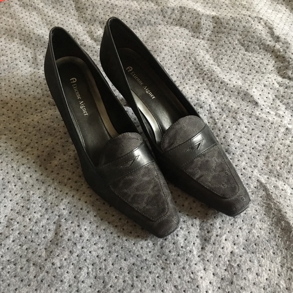 etienne aigner pumps